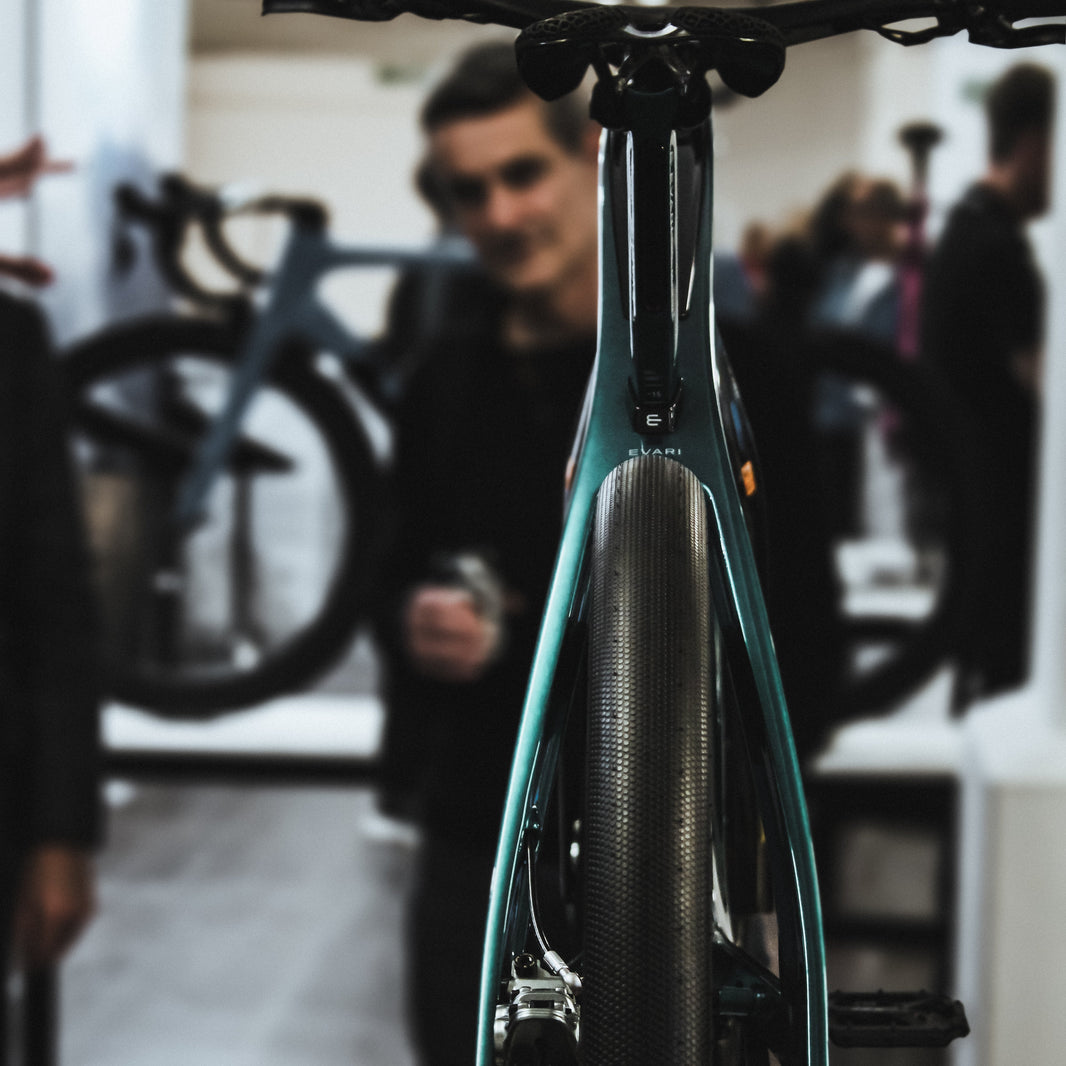 CS+ | Rouleur Show Bike - Evari