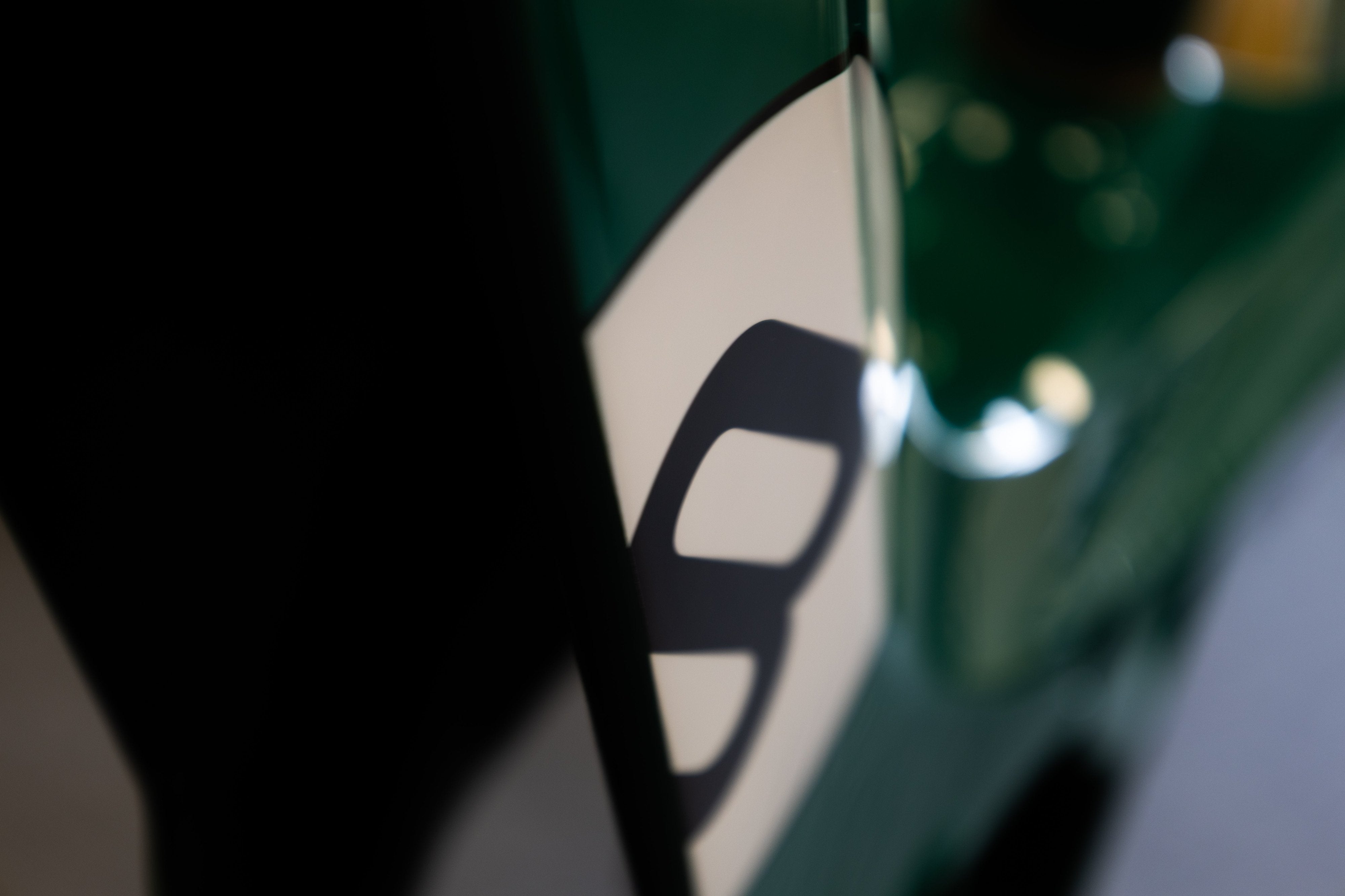 856 | British Racing Edition - Evari